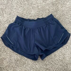 Lululemon Hotty Hot Low Rise 2.5” Shorts